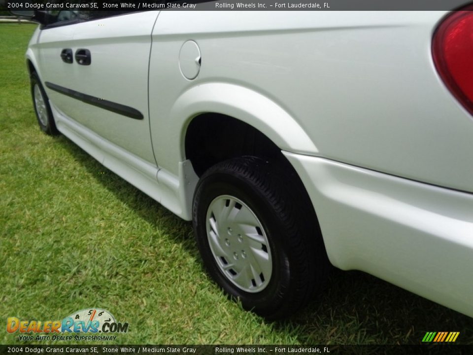 2004 Dodge Grand Caravan SE Stone White / Medium Slate Gray Photo #29
