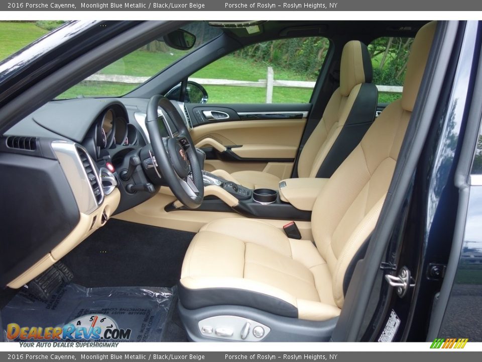 2016 Porsche Cayenne Moonlight Blue Metallic / Black/Luxor Beige Photo #12
