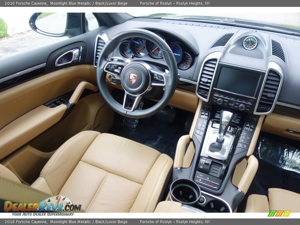 2016 Porsche Cayenne Moonlight Blue Metallic / Black/Luxor Beige Photo #13