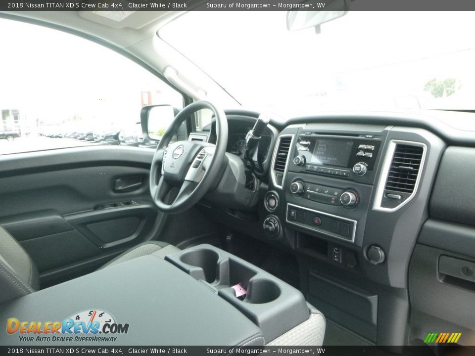 2018 Nissan TITAN XD S Crew Cab 4x4 Glacier White / Black Photo #10