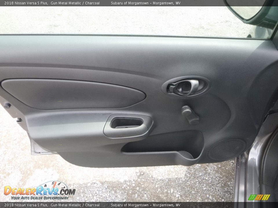 2018 Nissan Versa S Plus Gun Metal Metallic / Charcoal Photo #14