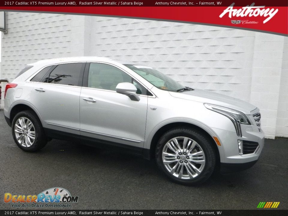 2017 Cadillac XT5 Premium Luxury AWD Radiant Silver Metallic / Sahara Beige Photo #1