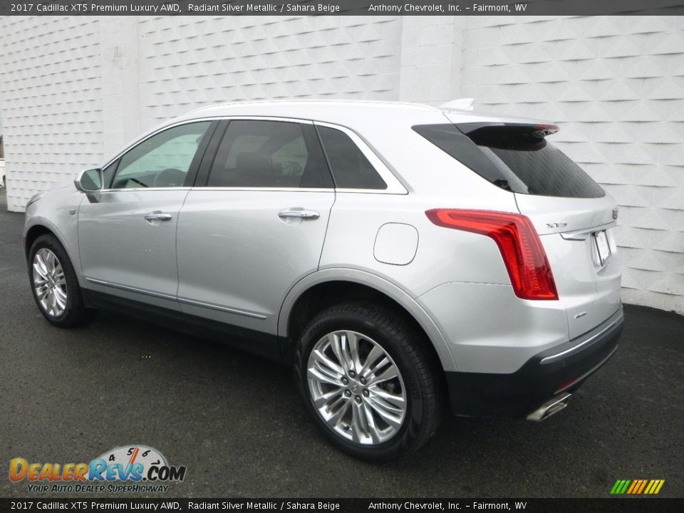 2017 Cadillac XT5 Premium Luxury AWD Radiant Silver Metallic / Sahara Beige Photo #5