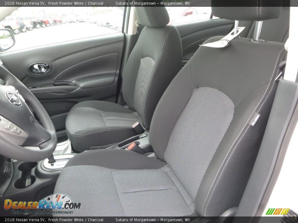 2018 Nissan Versa SV Fresh Powder White / Charcoal Photo #14