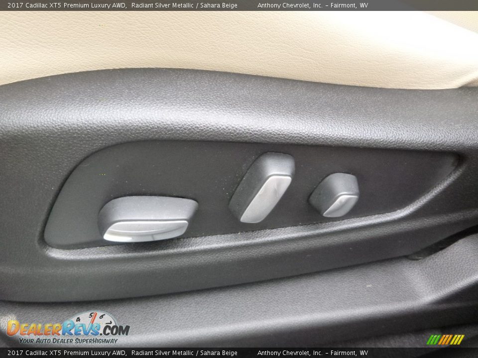 2017 Cadillac XT5 Premium Luxury AWD Radiant Silver Metallic / Sahara Beige Photo #14