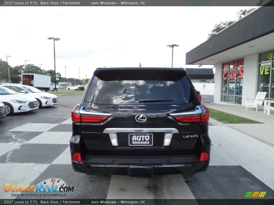 2017 Lexus LX 570 Black Onyx / Parchment Photo #4
