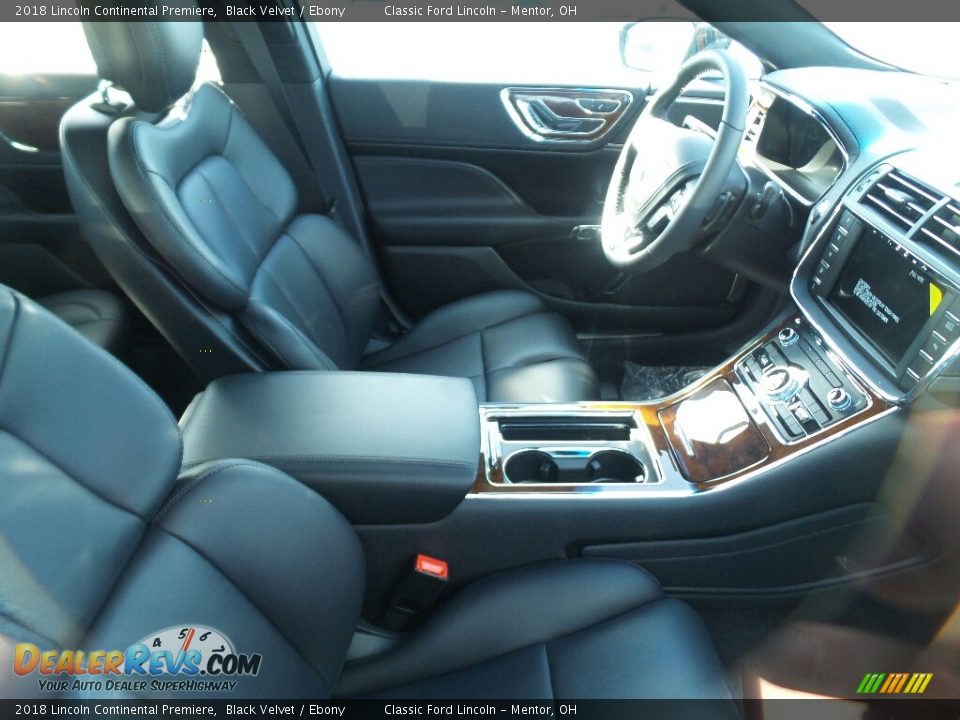 2018 Lincoln Continental Premiere Black Velvet / Ebony Photo #4