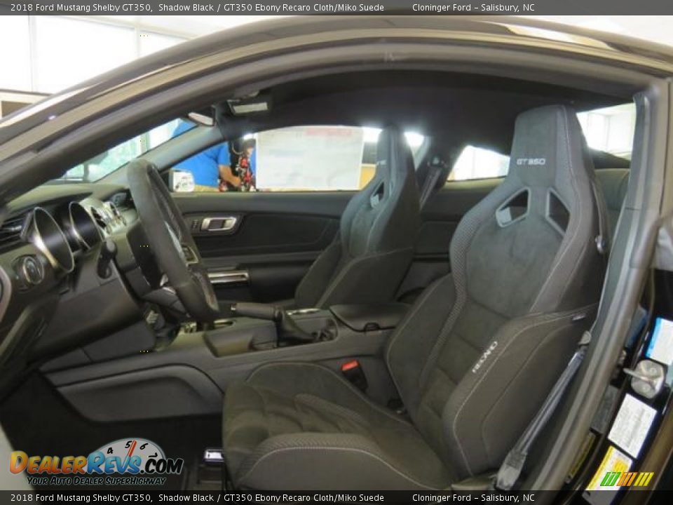 Front Seat of 2018 Ford Mustang Shelby GT350 Photo #8