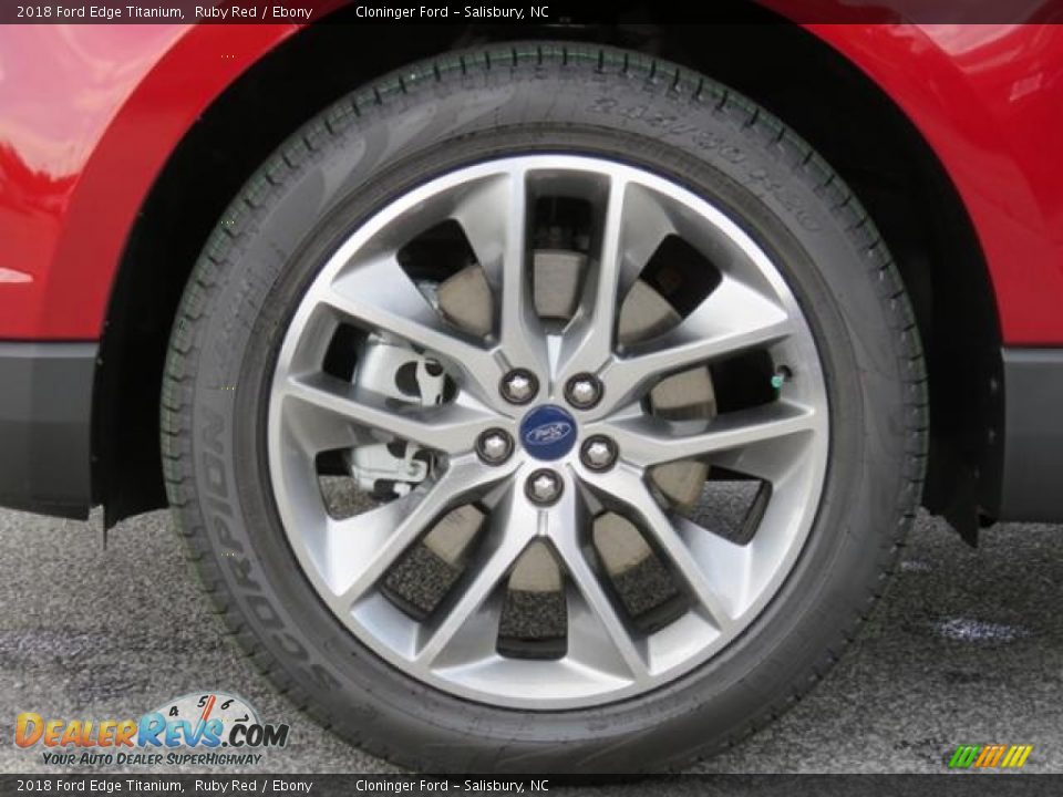 2018 Ford Edge Titanium Ruby Red / Ebony Photo #4