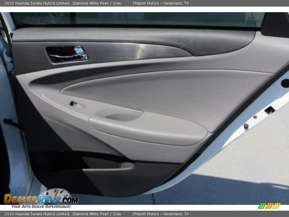 2015 Hyundai Sonata Hybrid Limited Diamond White Pearl / Gray Photo #31
