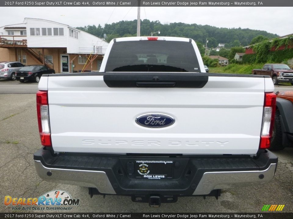 2017 Ford F250 Super Duty XLT Crew Cab 4x4 Oxford White / Camel Photo #4