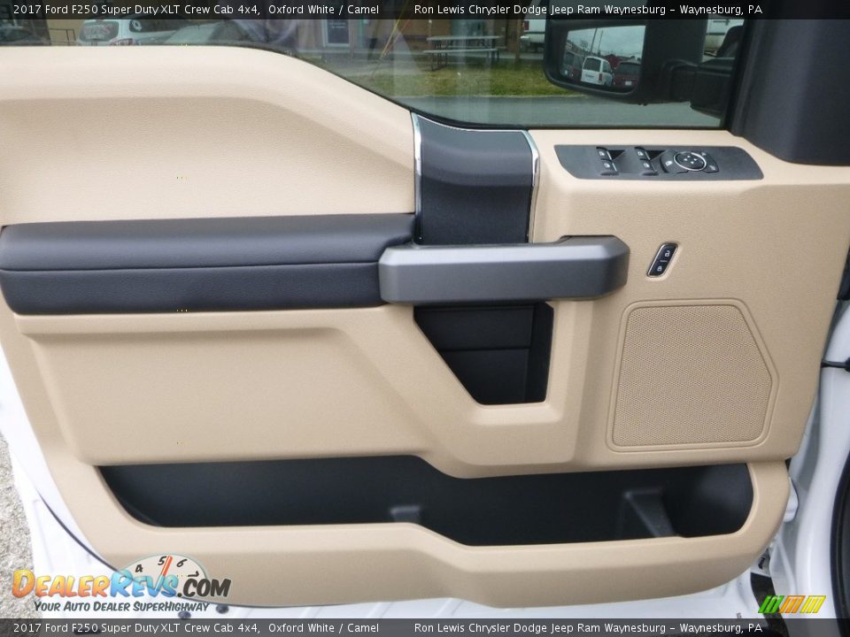2017 Ford F250 Super Duty XLT Crew Cab 4x4 Oxford White / Camel Photo #13