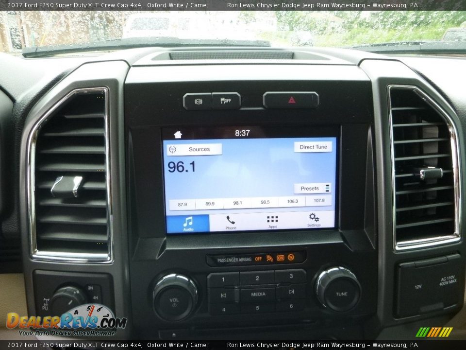 2017 Ford F250 Super Duty XLT Crew Cab 4x4 Oxford White / Camel Photo #16