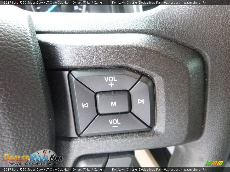 2017 Ford F250 Super Duty XLT Crew Cab 4x4 Oxford White / Camel Photo #19