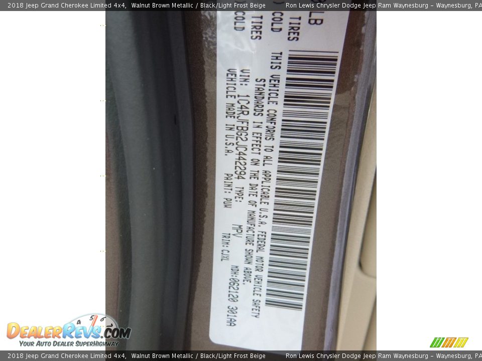 2018 Jeep Grand Cherokee Limited 4x4 Walnut Brown Metallic / Black/Light Frost Beige Photo #15