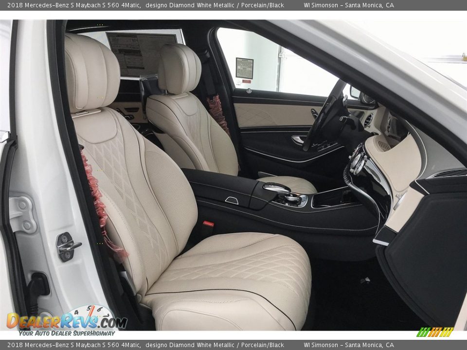 Porcelain/Black Interior - 2018 Mercedes-Benz S Maybach S 560 4Matic Photo #6