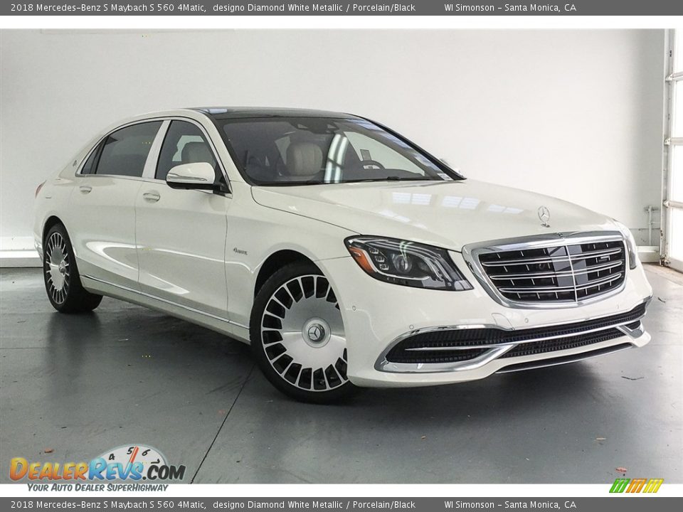 Front 3/4 View of 2018 Mercedes-Benz S Maybach S 560 4Matic Photo #12