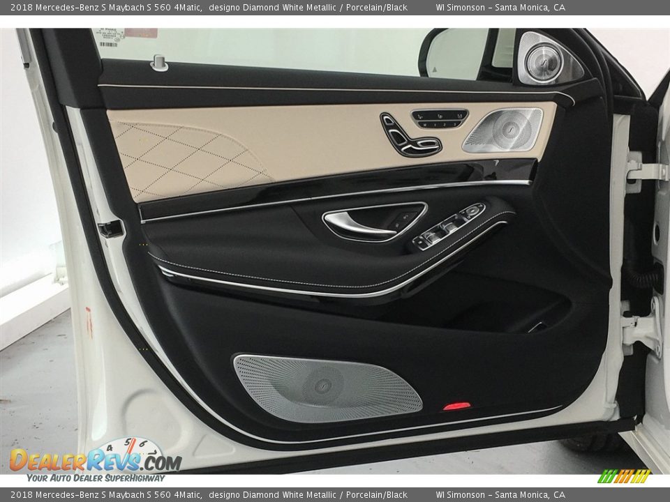 Door Panel of 2018 Mercedes-Benz S Maybach S 560 4Matic Photo #24