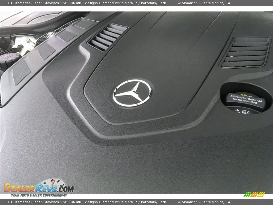 2018 Mercedes-Benz S Maybach S 560 4Matic designo Diamond White Metallic / Porcelain/Black Photo #31