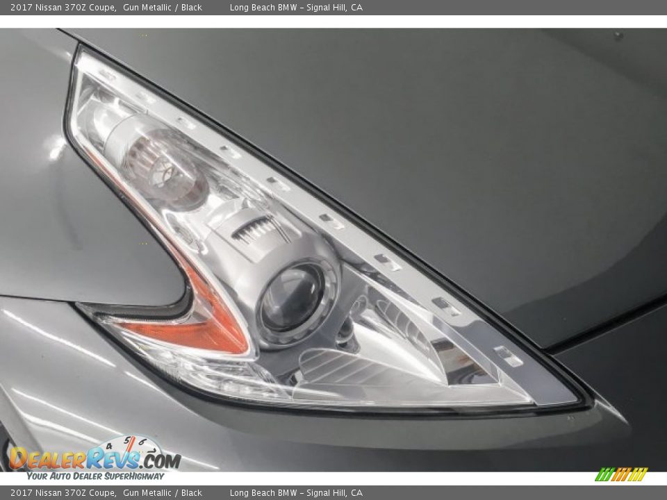 2017 Nissan 370Z Coupe Gun Metallic / Black Photo #25