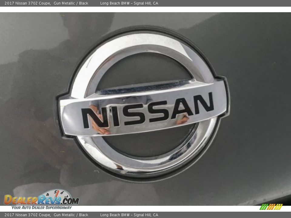 2017 Nissan 370Z Coupe Gun Metallic / Black Photo #26