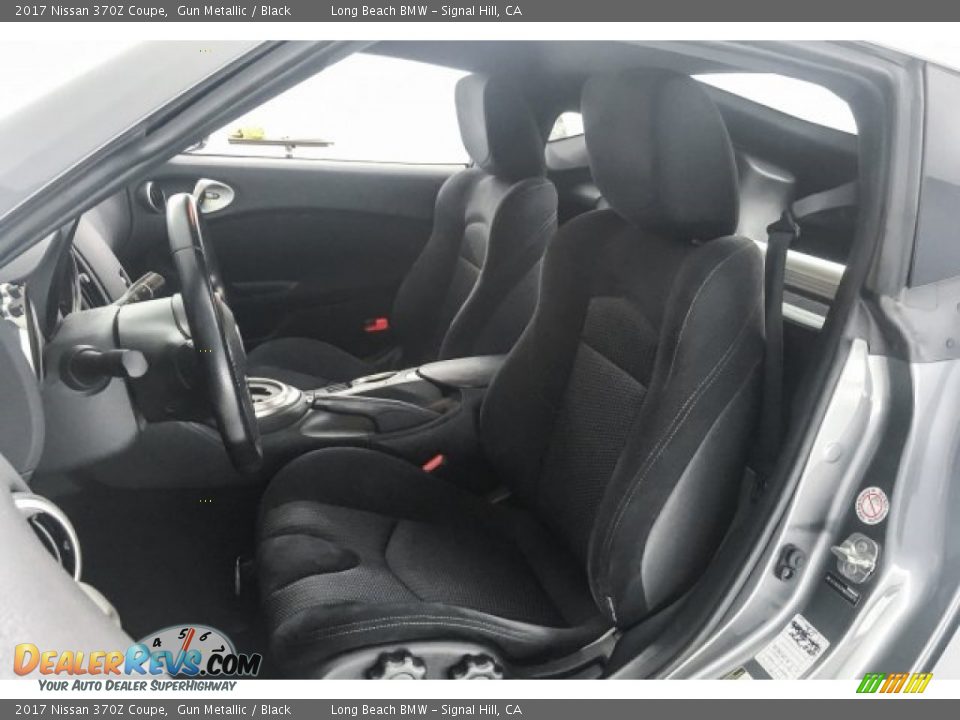 2017 Nissan 370Z Coupe Gun Metallic / Black Photo #29