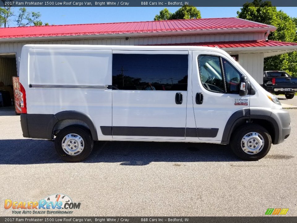 2017 Ram ProMaster 1500 Low Roof Cargo Van Bright White / Gray Photo #2