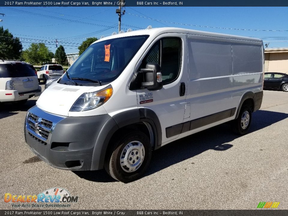 2017 Ram ProMaster 1500 Low Roof Cargo Van Bright White / Gray Photo #8