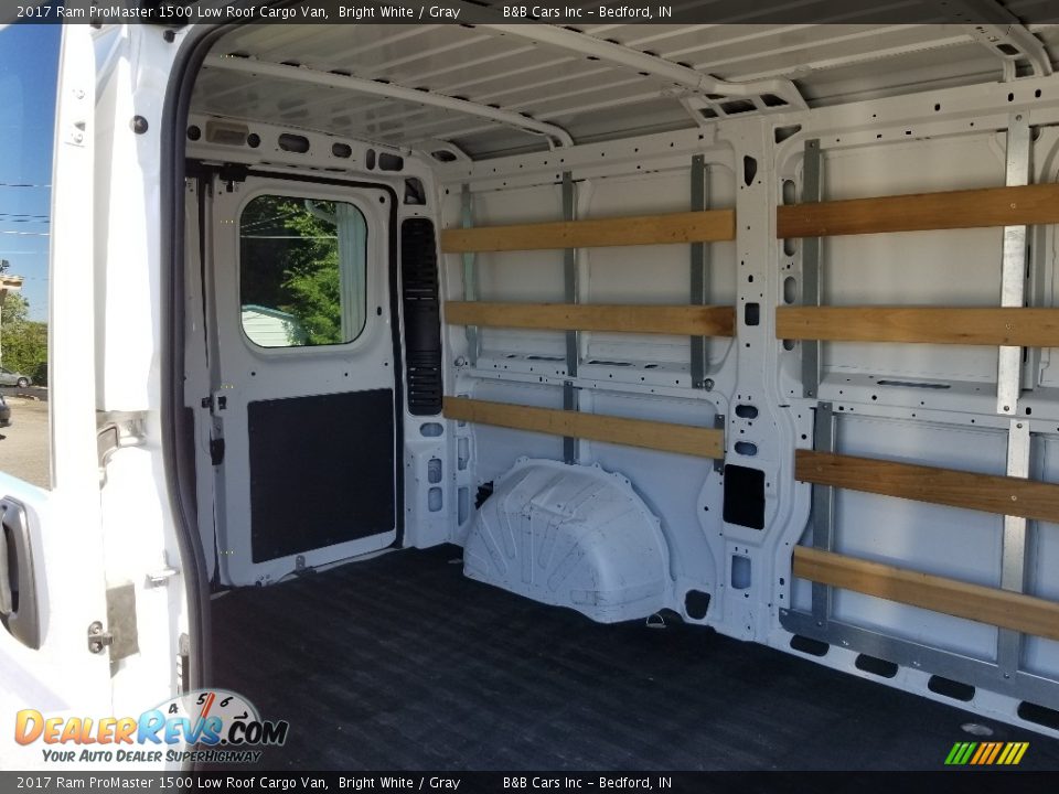 2017 Ram ProMaster 1500 Low Roof Cargo Van Bright White / Gray Photo #14