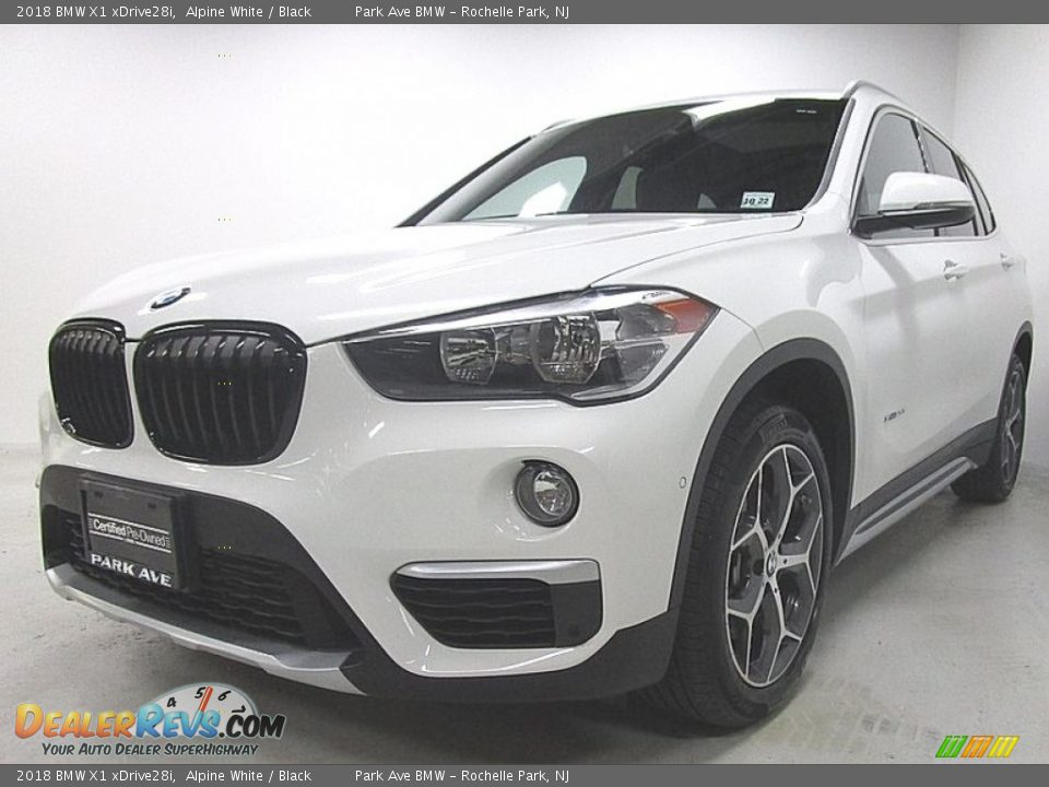 2018 BMW X1 xDrive28i Alpine White / Black Photo #1