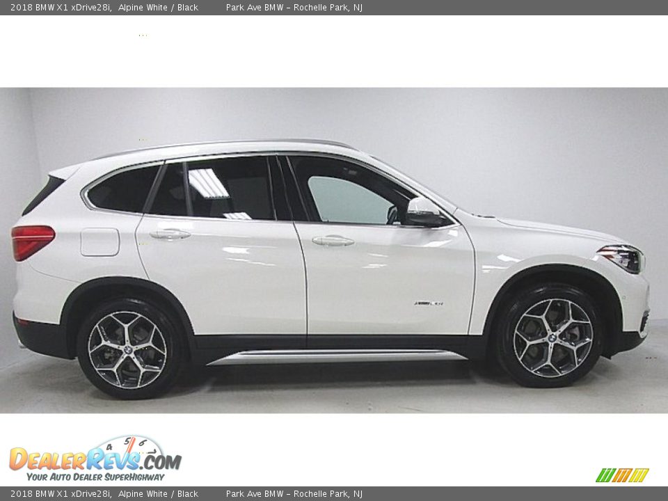 2018 BMW X1 xDrive28i Alpine White / Black Photo #6