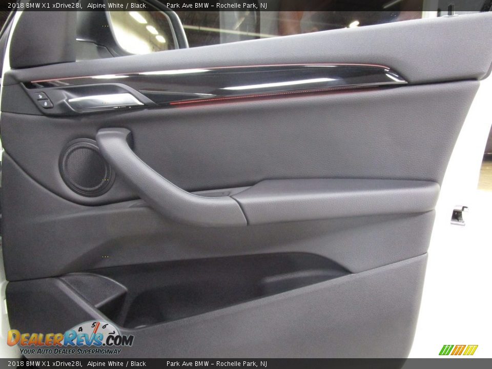2018 BMW X1 xDrive28i Alpine White / Black Photo #15