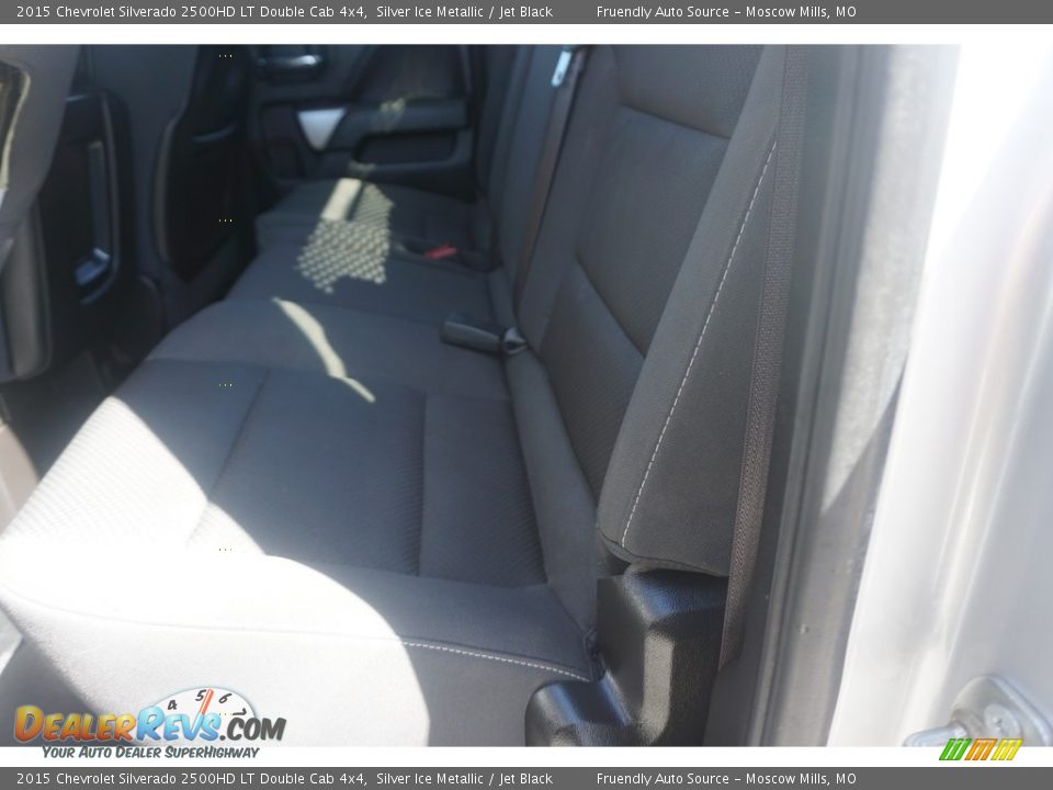 2015 Chevrolet Silverado 2500HD LT Double Cab 4x4 Silver Ice Metallic / Jet Black Photo #17