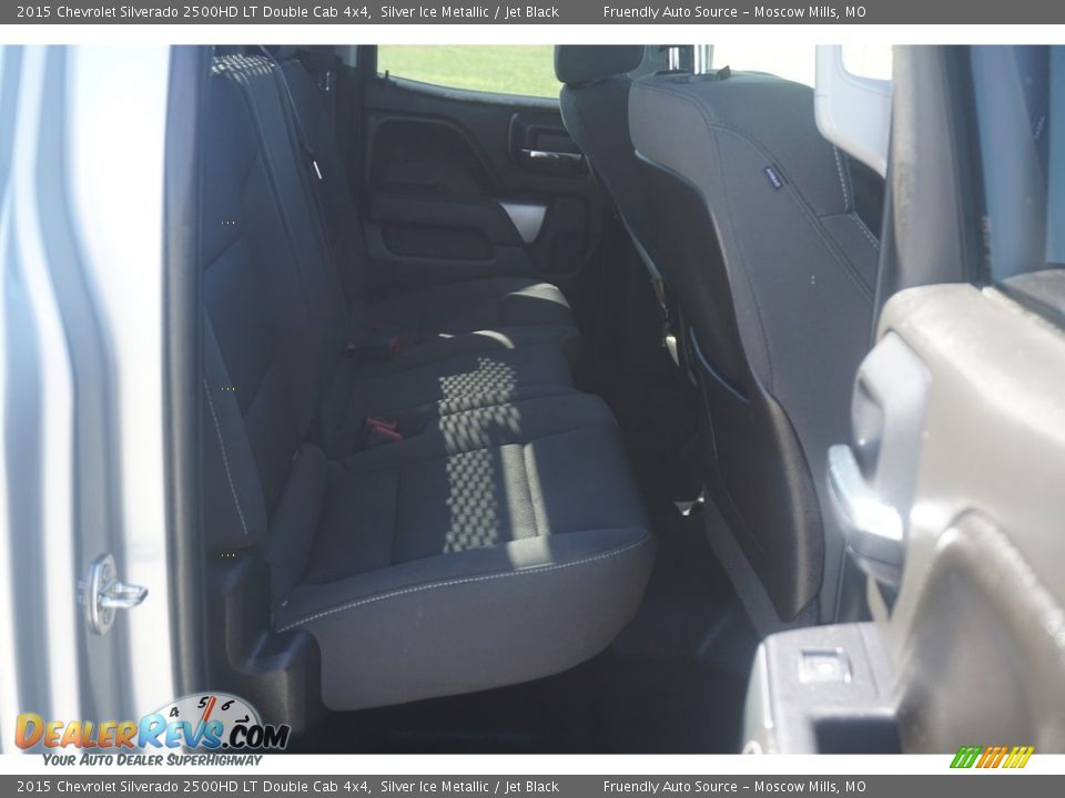 2015 Chevrolet Silverado 2500HD LT Double Cab 4x4 Silver Ice Metallic / Jet Black Photo #18