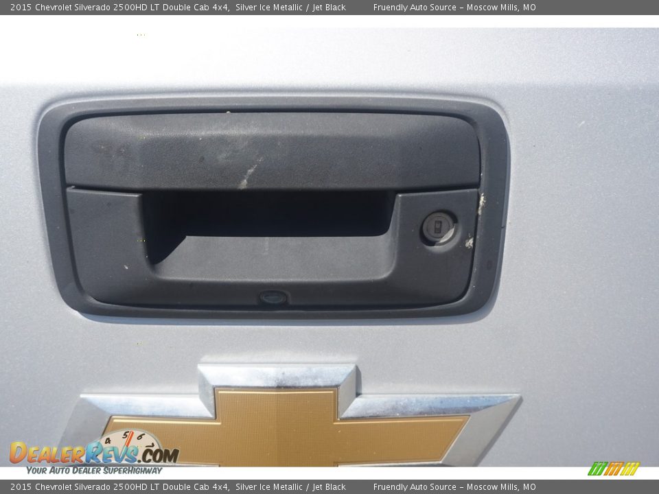 2015 Chevrolet Silverado 2500HD LT Double Cab 4x4 Silver Ice Metallic / Jet Black Photo #28