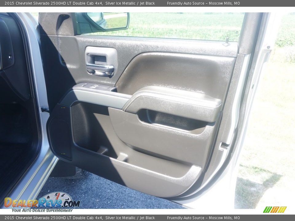 2015 Chevrolet Silverado 2500HD LT Double Cab 4x4 Silver Ice Metallic / Jet Black Photo #34