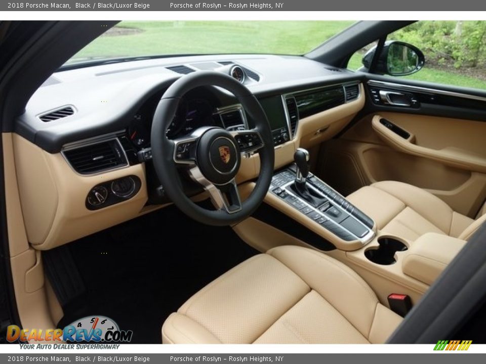 2018 Porsche Macan Black / Black/Luxor Beige Photo #10