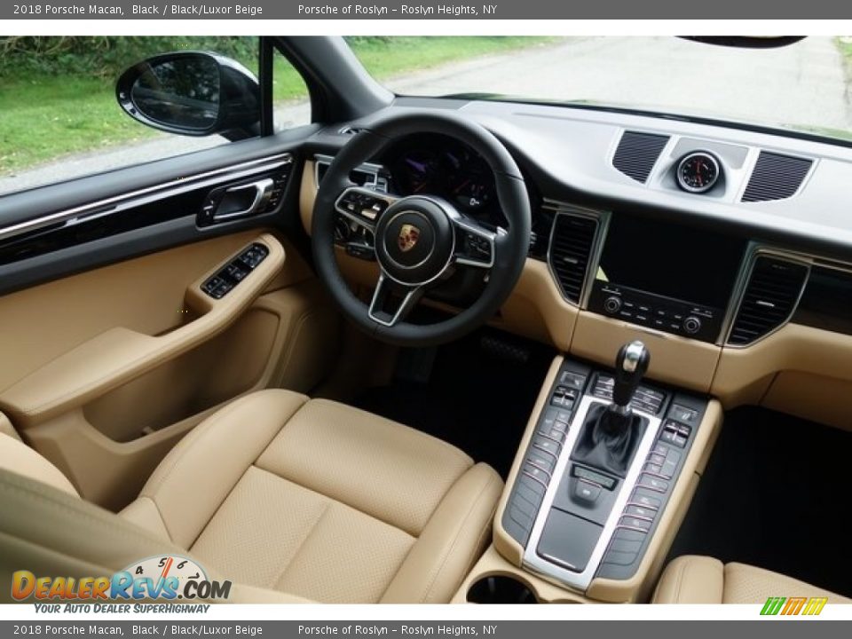 2018 Porsche Macan Black / Black/Luxor Beige Photo #13