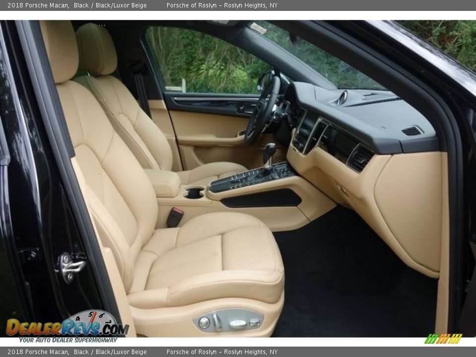 2018 Porsche Macan Black / Black/Luxor Beige Photo #17