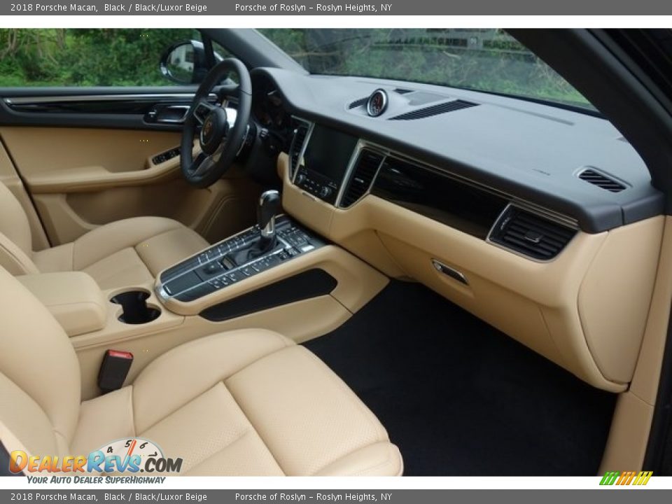 2018 Porsche Macan Black / Black/Luxor Beige Photo #18