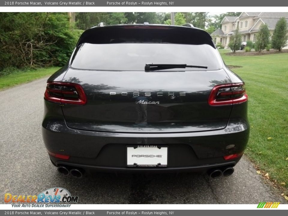 2018 Porsche Macan Volcano Grey Metallic / Black Photo #5