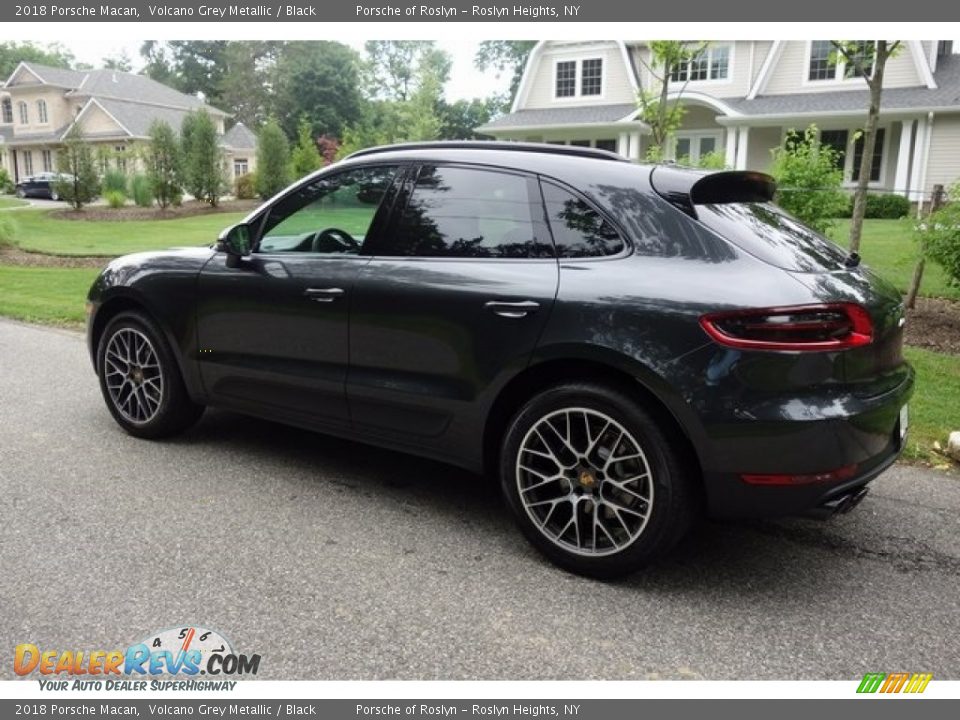 2018 Porsche Macan Volcano Grey Metallic / Black Photo #6
