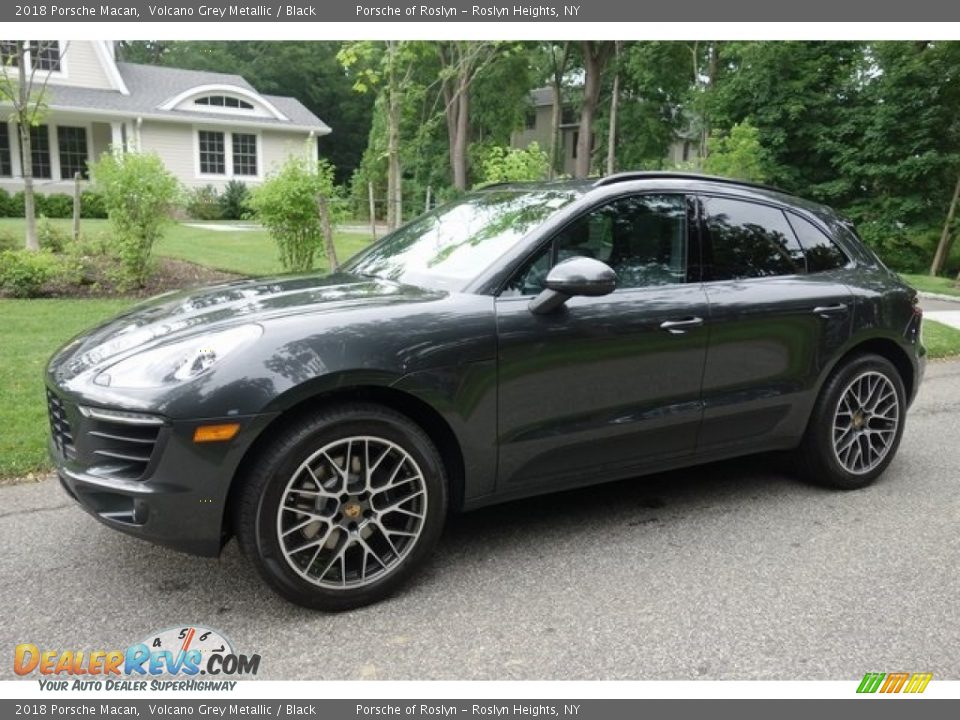 2018 Porsche Macan Volcano Grey Metallic / Black Photo #8