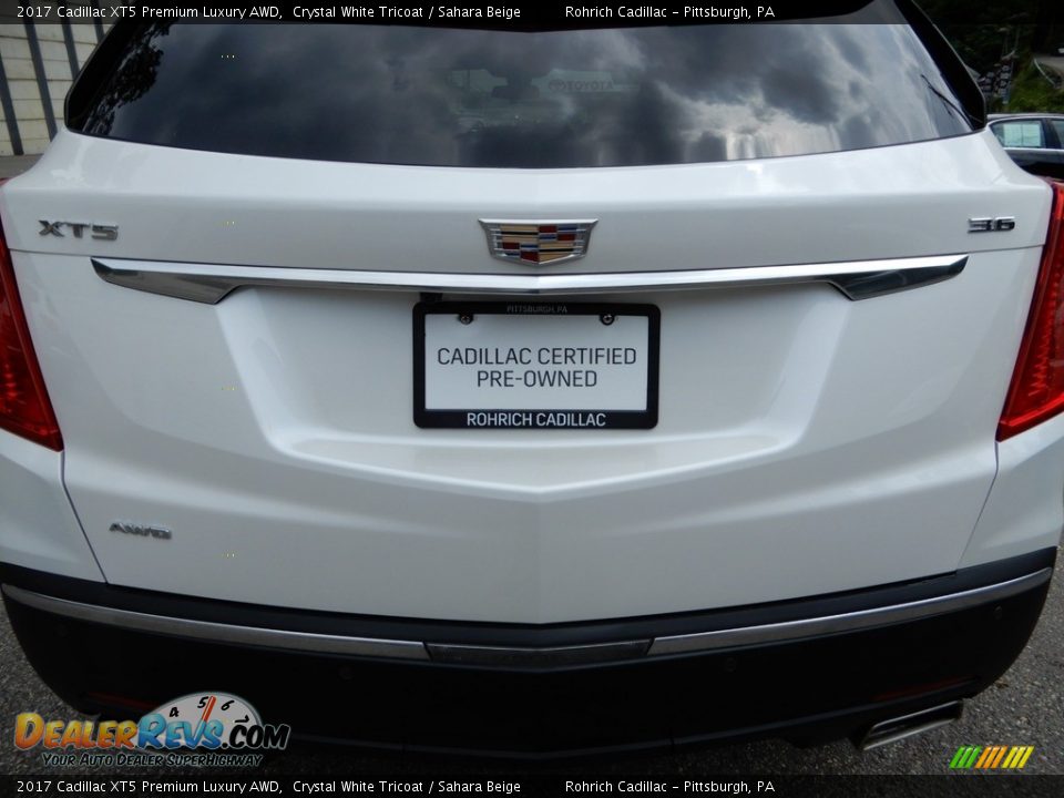 2017 Cadillac XT5 Premium Luxury AWD Crystal White Tricoat / Sahara Beige Photo #13