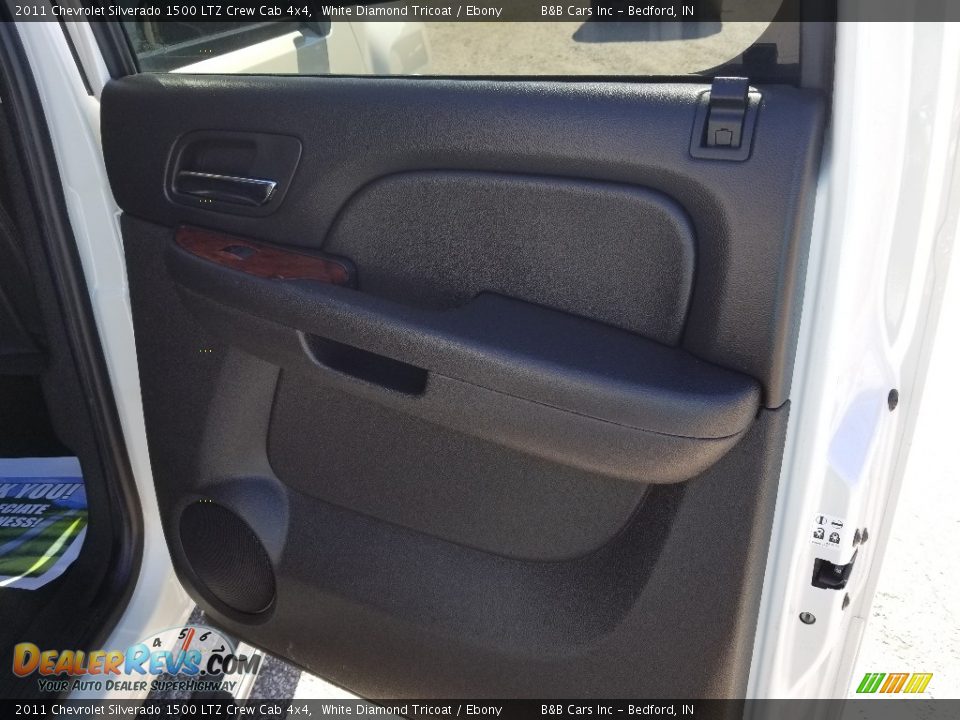 2011 Chevrolet Silverado 1500 LTZ Crew Cab 4x4 White Diamond Tricoat / Ebony Photo #11