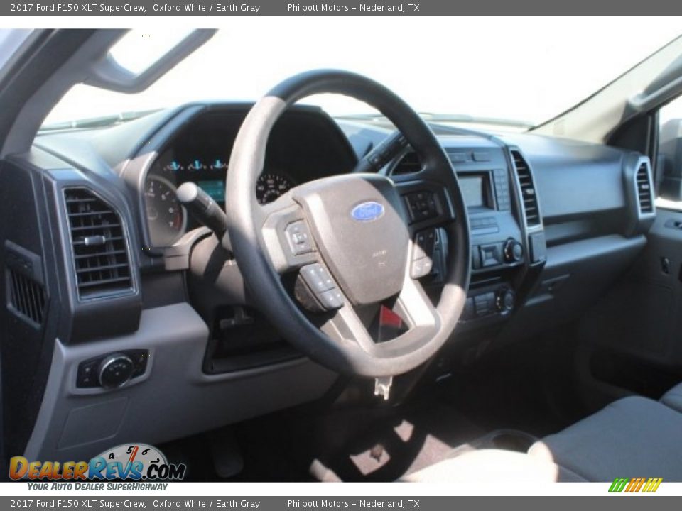 2017 Ford F150 XLT SuperCrew Oxford White / Earth Gray Photo #16