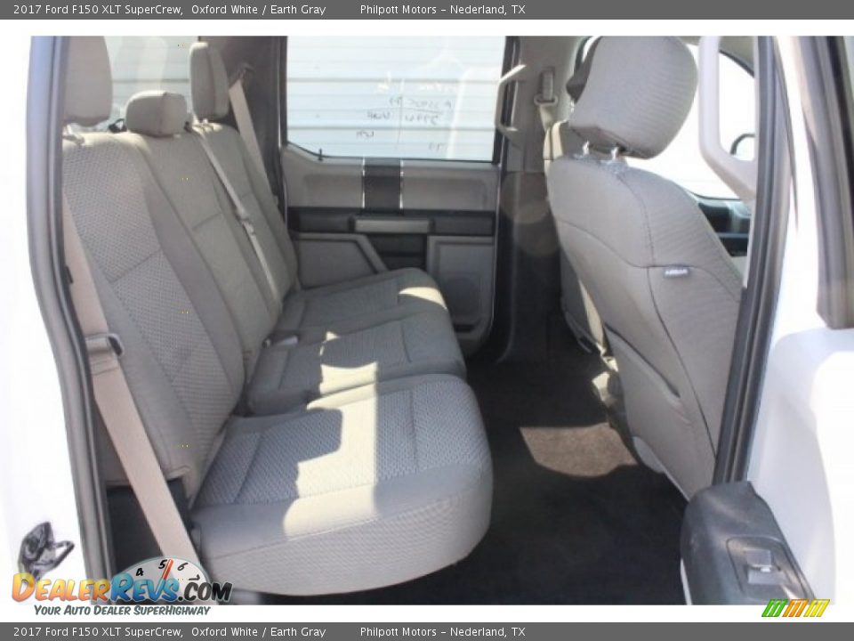 2017 Ford F150 XLT SuperCrew Oxford White / Earth Gray Photo #30