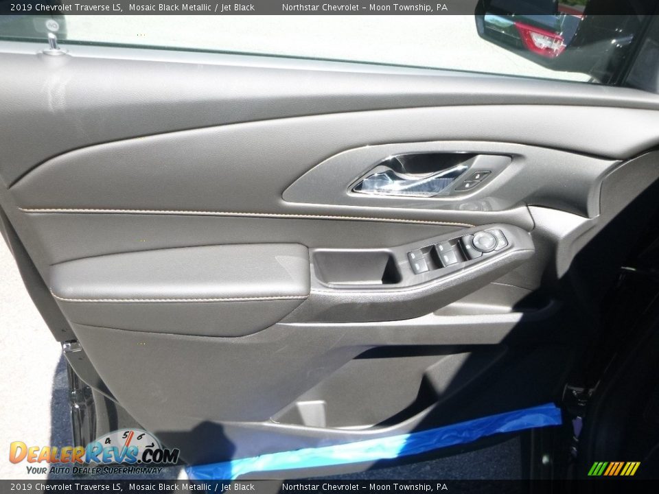 2019 Chevrolet Traverse LS Mosaic Black Metallic / Jet Black Photo #15