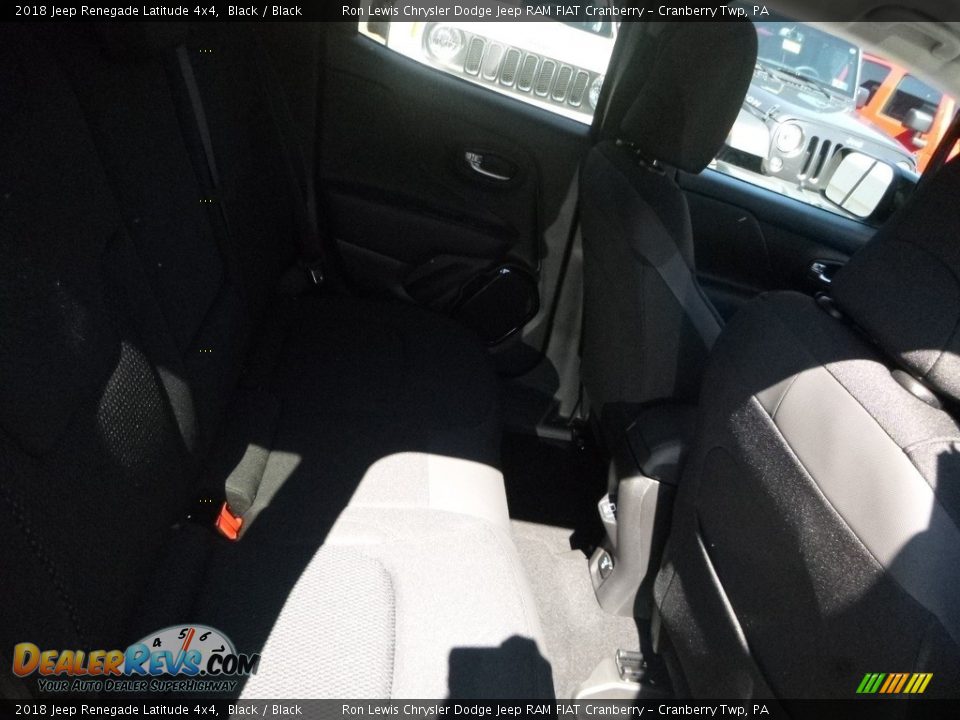 2018 Jeep Renegade Latitude 4x4 Black / Black Photo #12