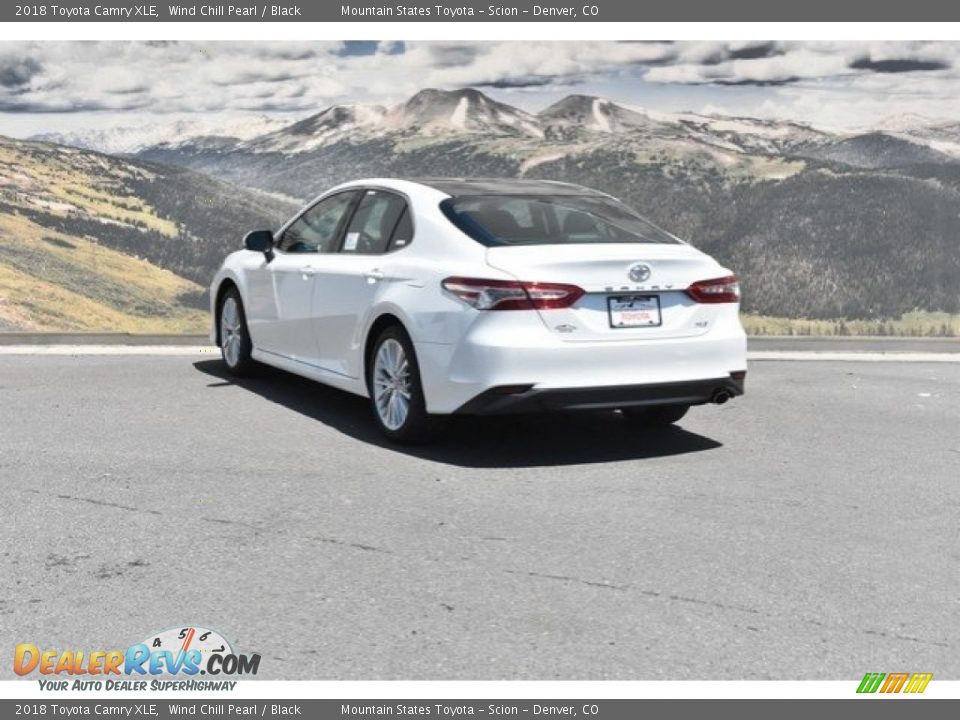 2018 Toyota Camry XLE Wind Chill Pearl / Black Photo #3